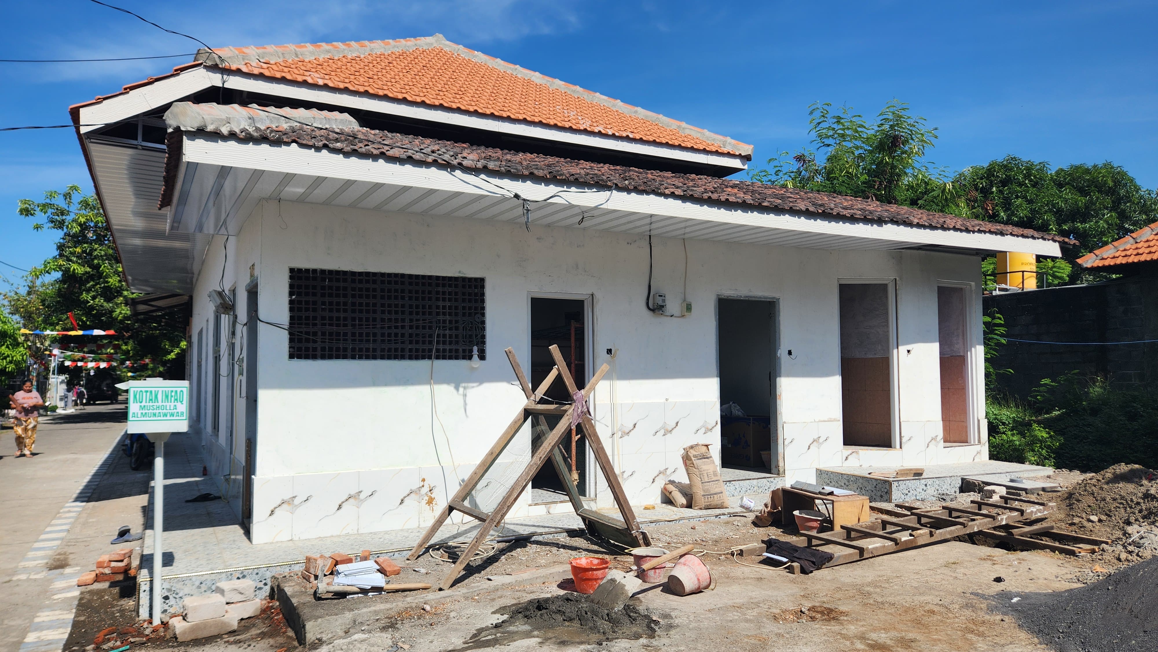 Help complete the final renovation stages for a local Musollah in East Java.